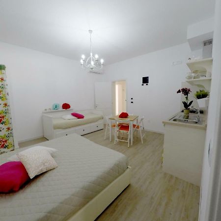 Casa Vacanze Coralloholiday Hotel Torre Lapillo Buitenkant foto
