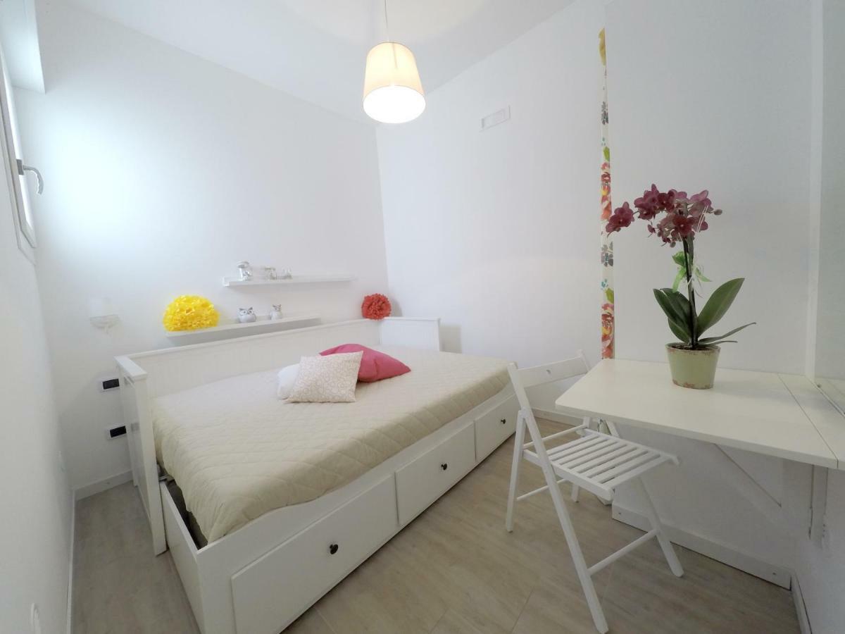 Casa Vacanze Coralloholiday Hotel Torre Lapillo Buitenkant foto