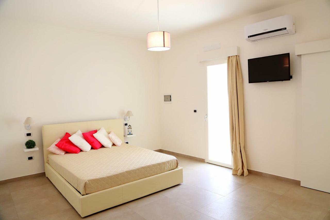 Casa Vacanze Coralloholiday Hotel Torre Lapillo Buitenkant foto